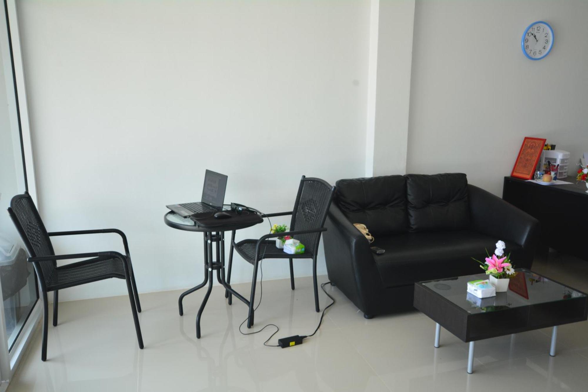 Jc Guesthouse @ Suratthani Airport Сурат-Тхані Екстер'єр фото