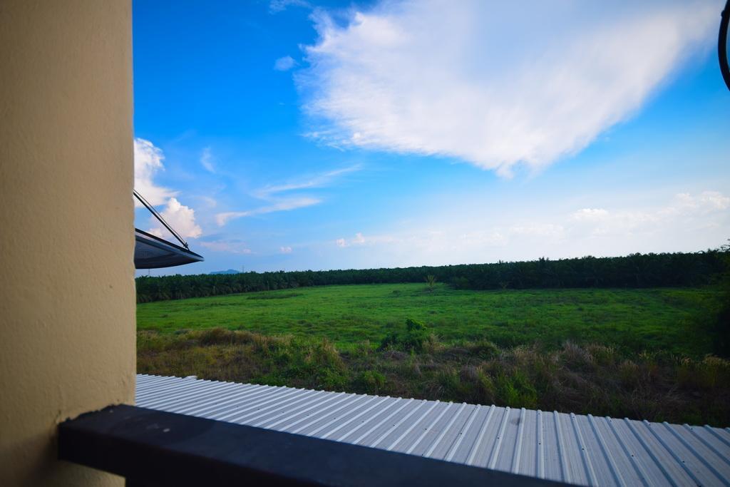 Jc Guesthouse @ Suratthani Airport Сурат-Тхані Екстер'єр фото